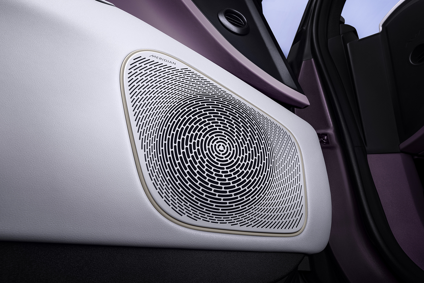 27-Speaker MERIDIAN Sound System feature image 1